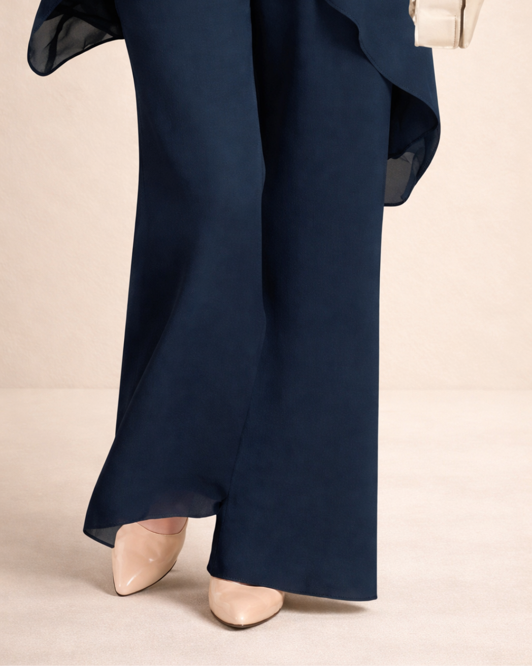 Conjunto Asimétrico con Pantalón de Pierna Ancha