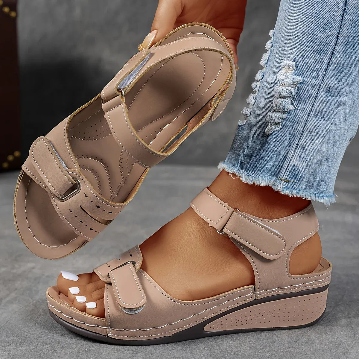 Elegantes sandalias ortopédicas
