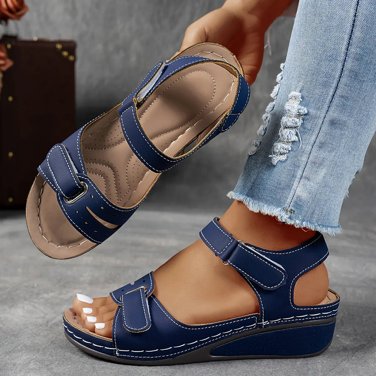 Elegantes sandalias ortopédicas