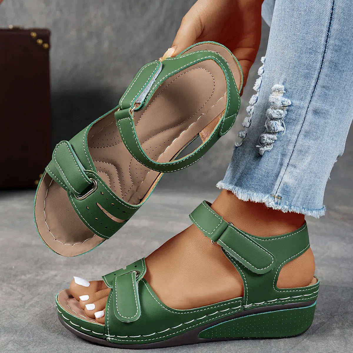 Elegantes sandalias ortopédicas